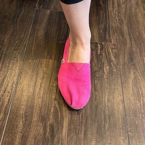 TOMS canvas flats. Size 7.5